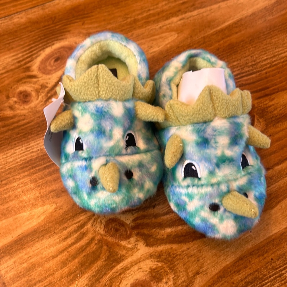 NWT 

Toddler Lands End Slippers